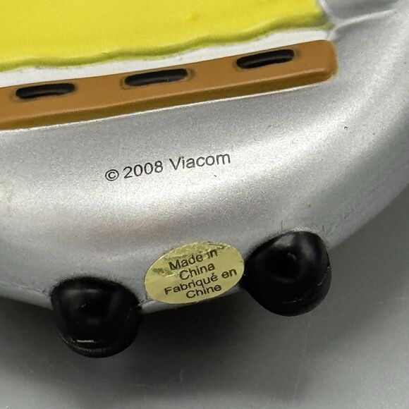 2008 SpongeBob Squarepants Christmas Ornament Viacom Sitting on Fish Hook - Picture 7 of 8